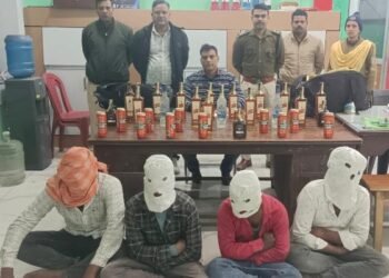 RPF Muri takes major action in Operation Satark, illegal liquor seized from platform