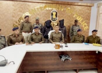 two area commanders arrested in Latehar