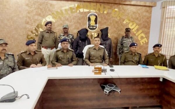 two area commanders arrested in Latehar