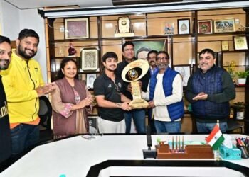 Jharkhand Cricket Team met Chief Minister Hemant Soren