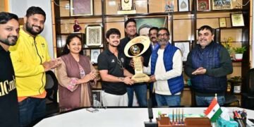 Jharkhand Cricket Team met Chief Minister Hemant Soren