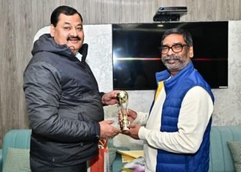 Hockey India Secretary General met Chief Minister Hemant Soren