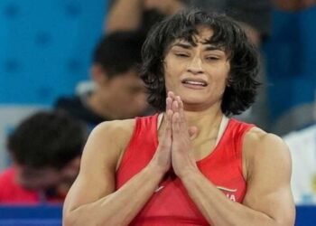 Breaking: विनेश फोगाट ने लिया संन्यास वापस, 2028 LA Olympics में खेलने का ऐलान