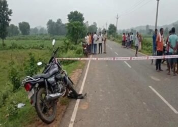 Palamu News: तेज रफ्तार बनी काल, बाइक हादसे में दो की मौत