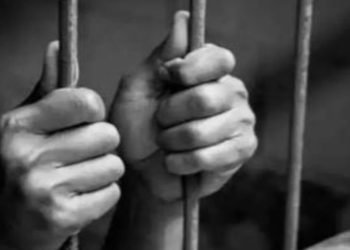 कोडरमा स्टेशन के पास से पुलिस ने युवक और युवती को हिरासत में लिया, जाने क्या है पूरा मामला