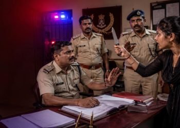 कोडरमा में हाई वोल्टेज ड्रामा, प्रेमिका ने पुलिस को दिखाया चाकू-जाने क्या है पूरा मामला