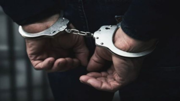 घरेलू विवाद में सनकी ने 6 साल के मासूम को पटककर मार डाला, आरोपी गिरफ्तार 1 3 158