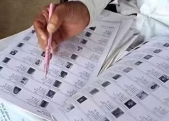 Breaking News: यूपी में बदली वोटर तस्वीर, ड्राफ्ट लिस्ट में करोड़ों नाम गायब