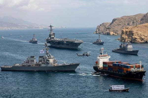 US Iran War: होर्मुज स्ट्रेट में जहाजों की आवाजाही ठप! ईरान ने अमेरिका को दे डाली ये खुली धमकी