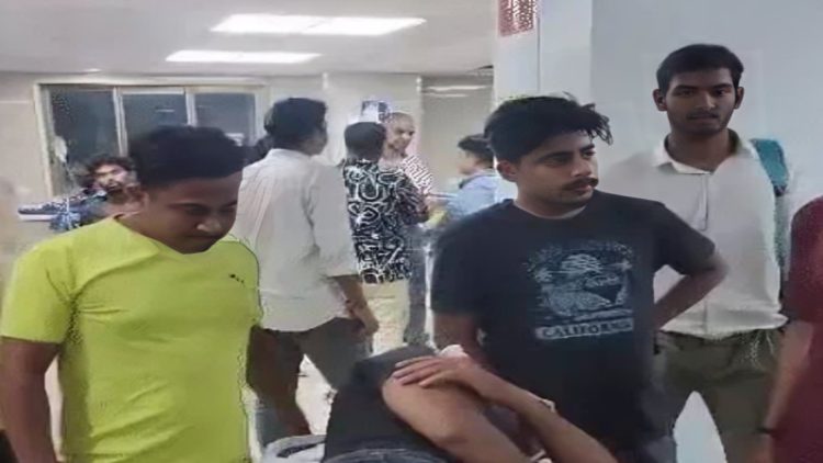 जमशेदपुर में गणेश विसर्जन जुलूस के दौरान बवाल, चापड़ से हमला; 3 घायल