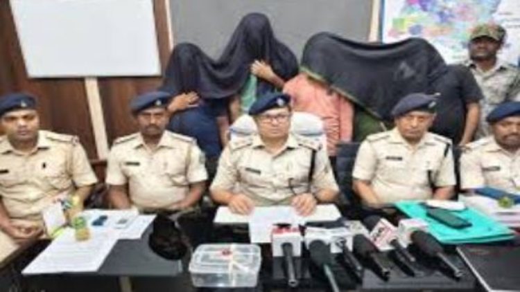 देवघर में बड़ी गैंगवार की साजिश नाकाम, सफ़ेद लग्जरी कार से 5 शातिर अपराधी अरेस्ट