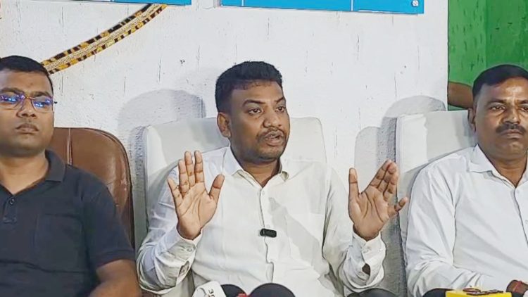 जयराम महतो के आरोप पर पुलिस एसोसिएशन का पलटवार-5 दिनों के भीतर गिरफ्तारी की चेतावनी
