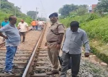 Breaking News: लोहरदगा-रांची रेलखंड पर हादसा, मालगाड़ी की चपेट में आने से रेलवे कीमैन की मौत