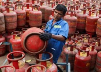 LPG eKYC Update: कहीं अटक ना जाए गैस सप्लाई, e-KYC नहीं कराई तो…