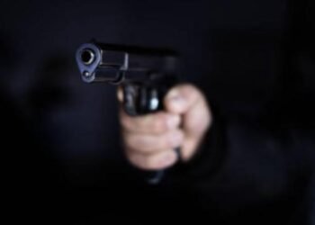 Hazaribagh News: बाइक सवार दंपति पर फायरिंग, महिला की मौत पति गंभीर