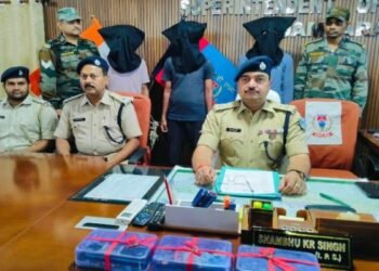 KUKU FM–Paytm के नाम पर लोगों को लगाते थे चूना-जामताड़ा से तीन शातिर साइबर अपराधी गिरफ्तार