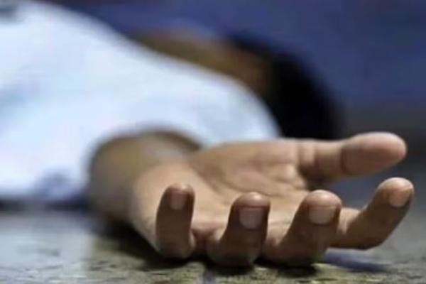 लातेहार में दर्दनाक हादसा-ट्रेन से कटकर महिला की मौत, शव के हुए दो टुकड़े