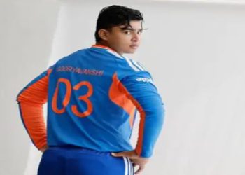Vaibhav Suryavanshi ने तोड़ा सचिन का रिकॉर्ड, सबसे कम उम्र में इंटरनेशनल डेब्यू किया