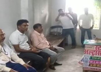कोडरमा में अवैध अल्ट्रासाउंड क्लीनिक पर स्वास्थ्य विभाग का छापा, दो संचालकों से पूछताछ