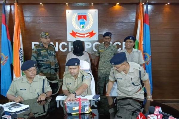 Ranchi Crime: रांची में कॉलेज छात्रों को बना रहा था नशे का आदी, पुलिस ने एक तस्कर को दबोचा