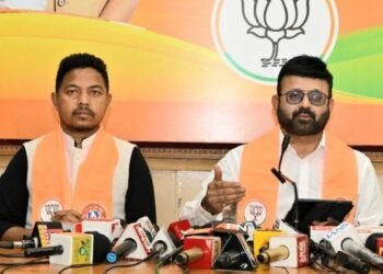 झारखंड ट्रेजरी स्कैम Mother of all scams-10,000 करोड़ के घोटाले पर बीजेपी का बड़ा खुलासा!