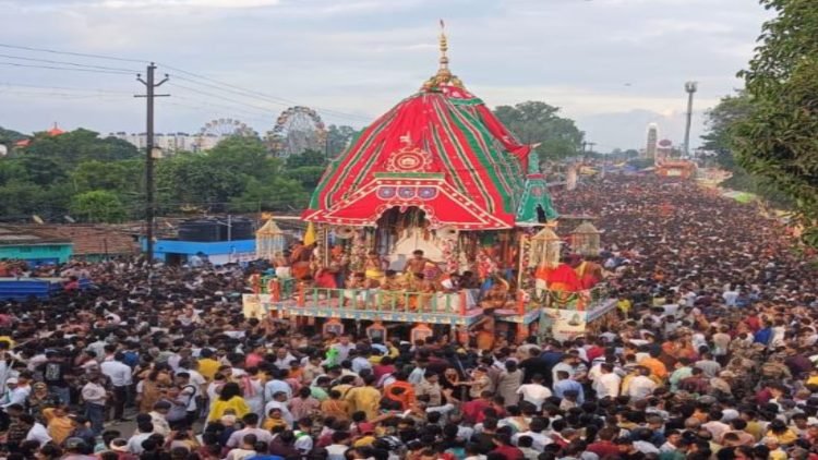 रांची में निकली भगवान जगन्नाथ की ऐतिहासिक रथयात्रा, भारी संख्या में उमड़ी श्रद्धालुओं की भीड़