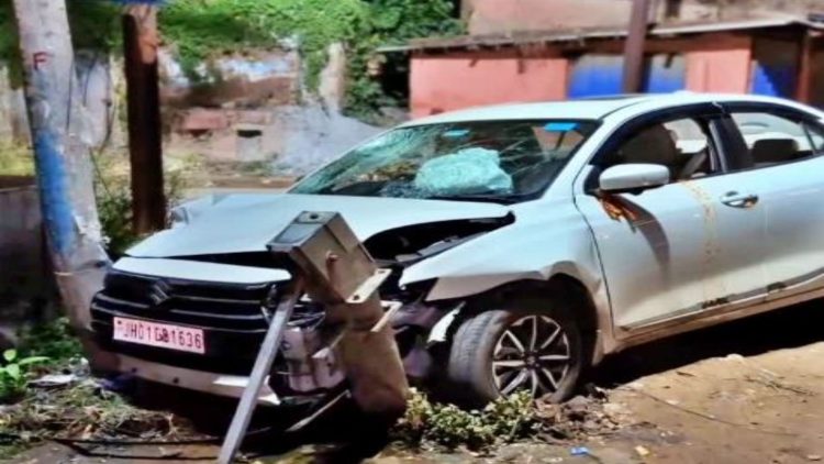 हजारीबाग में तेज रफ्तार कार ने मचाया गदर-कई लोगों को रौंदा, चार की हालत गंभीर