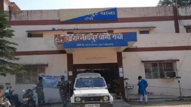 जगन्नाथपुर में हथियार के साथ तीन संदिग्ध युवक गिरफ्तार, पुलिस जांच में जुटी
