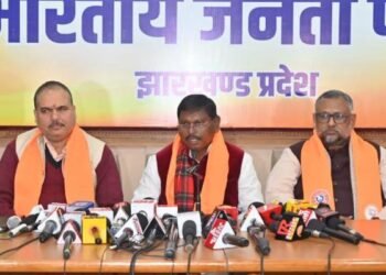 Jharkhand Politics: कोल्ड ब्लडेड मर्डर है नई पेसा नियमावली-अर्जुन मुंडा का हेमंत सरकार पर बड़ा हमला