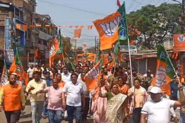 Hazaribagh Bandh: मासूम से दरिंदगी के खिलाफ लोगों का उबाल, हजारीबाग बंद से पसरा सन्नाटा
