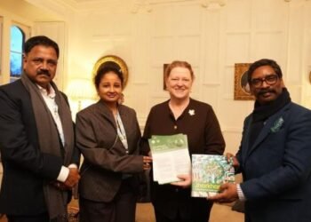 CM Hemant Soren ने सेंट जॉन्स कॉलेज का किया दौरा, जयपाल सिंह मुंडा से जुड़े अभिलेखों का किया अवलोकन