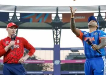 Breaking News: इग्लैंड ने टॉस जीतकर चुनी गेंदबाजी, कांटे की टक्कर