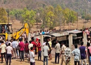 Jharkhand News: सिमडेगा से कुनकुरी जा रही बस हादसे की शिकार, पांच लोगों की दर्दनाक मौत