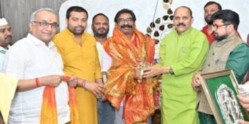CM Hemant Soren को मिला भव्य रामनवमी शोभायात्रा का न्योता