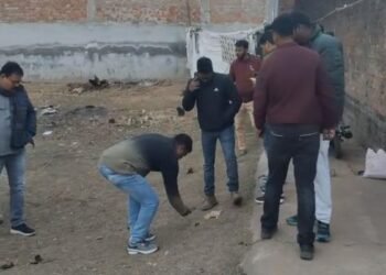 Big Breaking : हजारीबाग के हबीबी नगर में भीषण ब्लास्ट, पिता और पत्नी समेत तीन की मौत