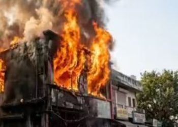 Breaking News: लखनऊ के कोचिंग सेंटर में भीषण आग, 15 छात्रों की दर्दनाक मौत