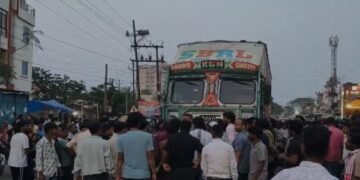 Ranchi Breaking: रांची के लाजपत नगर में नो-एंट्री में घुसे ट्रक ने महिला को कुचला, मौके पर मौत