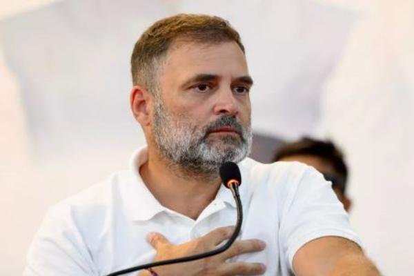 Breaking News: राहुल गांधी की मुश्किलें बढ़ी, FIR दर्ज करने और CBI जांच का आदेश-जाने क्या है पूरा मामला