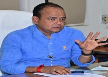 झारखंड में तेल की भारी किल्लत-मंत्री इरफान अंसारी ने सीएम से लगाई सुरक्षा की गुहार