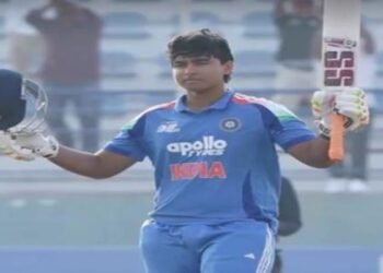 Vaibhav Suryavanshi ने साउथ अफ्रीका में मचाया गदर, 19 बॉल में जड़ी फिफ्टी