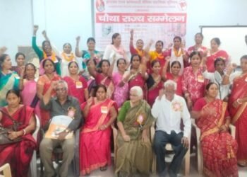 Jharkhand News: आंगनबाड़ी कर्मियों का आर-पार का ऐलान-FRS के नाम पर शोषण बंद करे सरकार