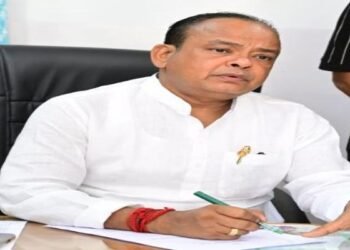 Jharkhand News: झारखंड में हीटवेव का हाई अलर्ट-मंत्री इरफान अंसारी ने ज्यादा गर्मी वाले जिलों में स्कूलें बंद करने का दिया निर्देश