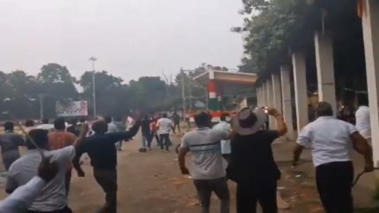गिरिडीह में सीएम का पुतला दहन के दौरान छात्रों और JMM कार्यकर्ताओं में झड़प, कई घायल