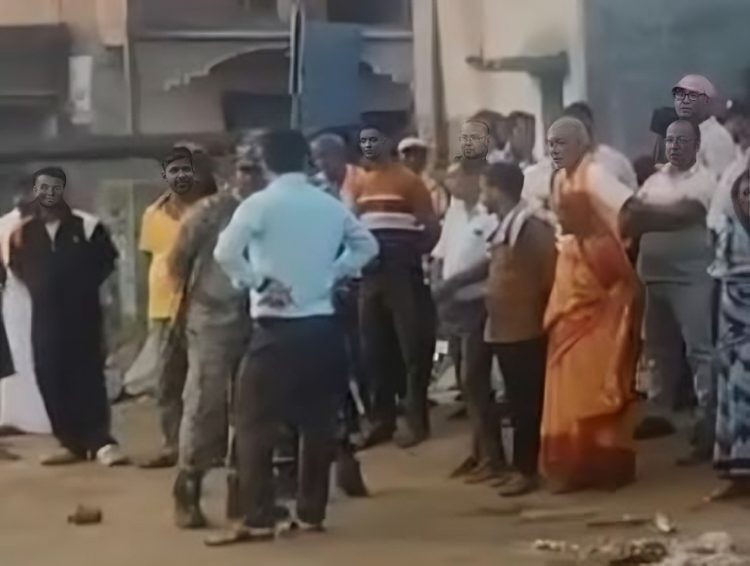 कोडरमा में बंद खदान के पास बोरे में मिला अज्ञात शव, हत्या की आशंका 1 कोडरमा में बंद खदान के पास बोरे में मिला अज्ञात शव, हत्या की आशंका