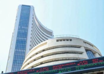Share Market: सेंसेक्स 400 अंक तक टूटा, मेटल और रियल्टी शेयरों में बिकवाली