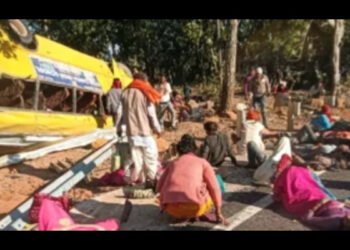 Lathehar Bus Accident: लातेहार में भीषण सड़क हादसा, शादी की खुशियां मातम में बदली