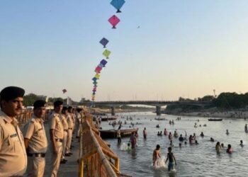 Dhanbad News: मकर संक्रांति पर धनबाद पुलिस अलर्ट, घाटों और जलस्रोतों पर सुरक्षा के पुख्ता इंतज़ाम