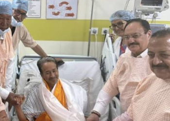 पीएम मोदी के आश्वासन के बाद सोनम वांगचुक ने तोड़ा अनशन