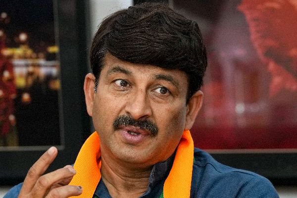 FIR lodged in Jamshedpur in Rs 3,000 crore investment fraud case, names of film stars included