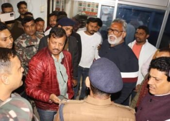 MP Pappu Yadav arrested at midnight in a 31-year-old land grabbing case, causing a stir in Bihar politics.